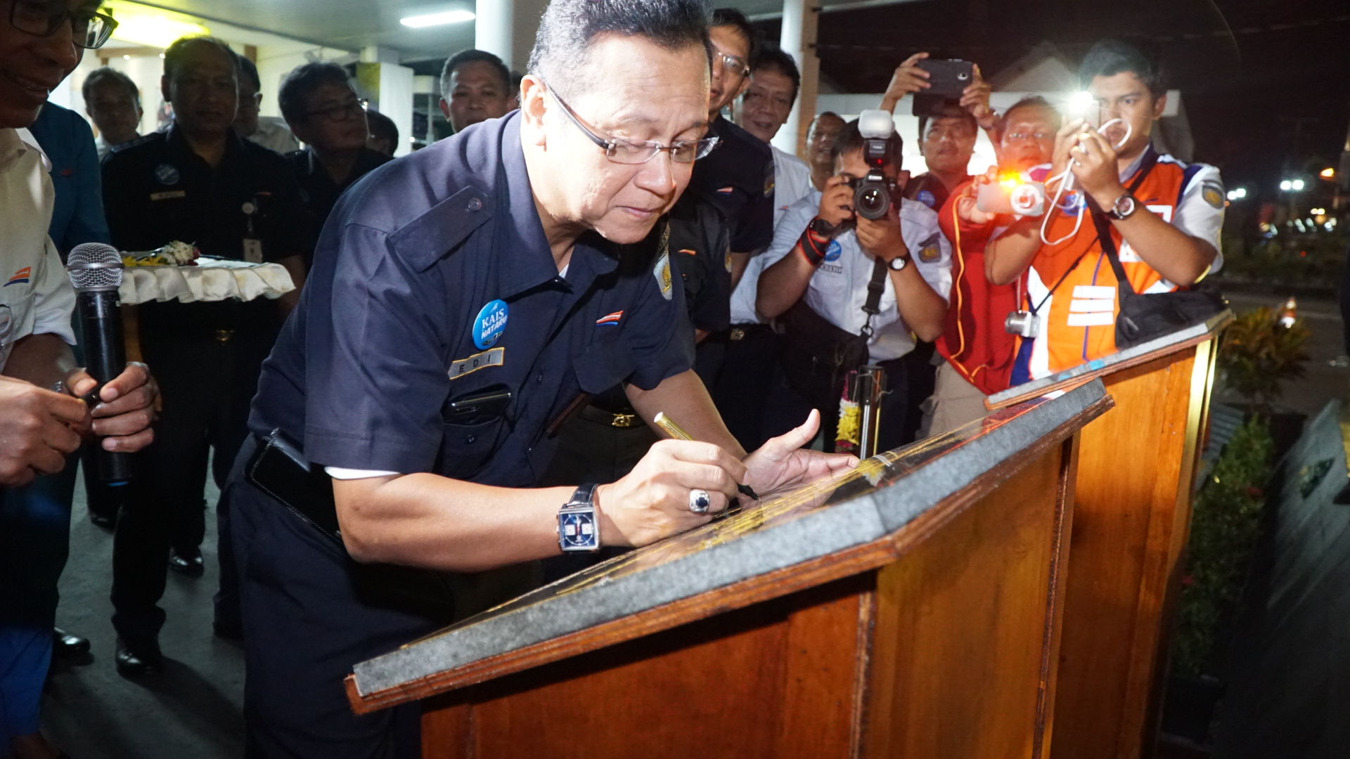 Ada Loko di Pintu  Selatan Stasiun  Yogyakarta Headline co id